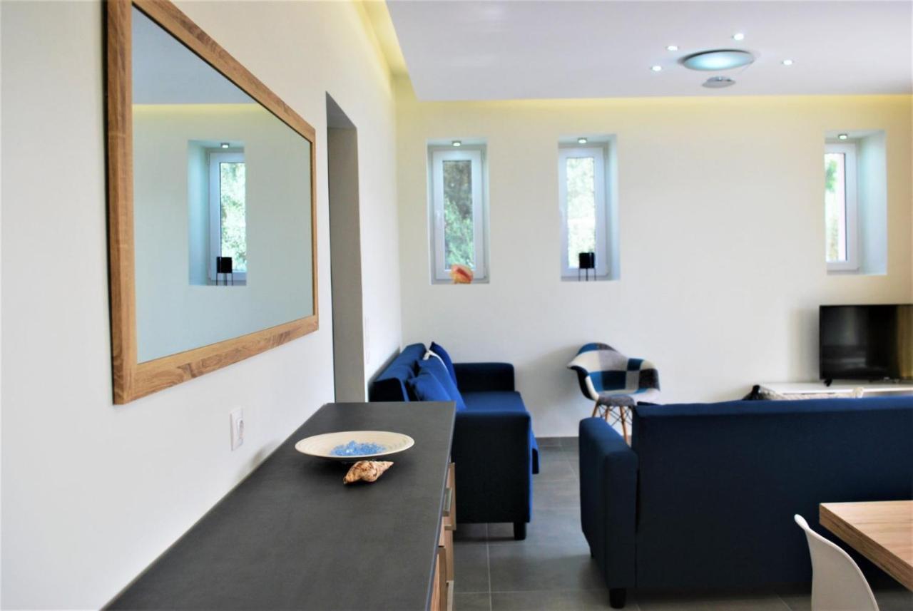 Q Luxury Rooms Paleros Esterno foto