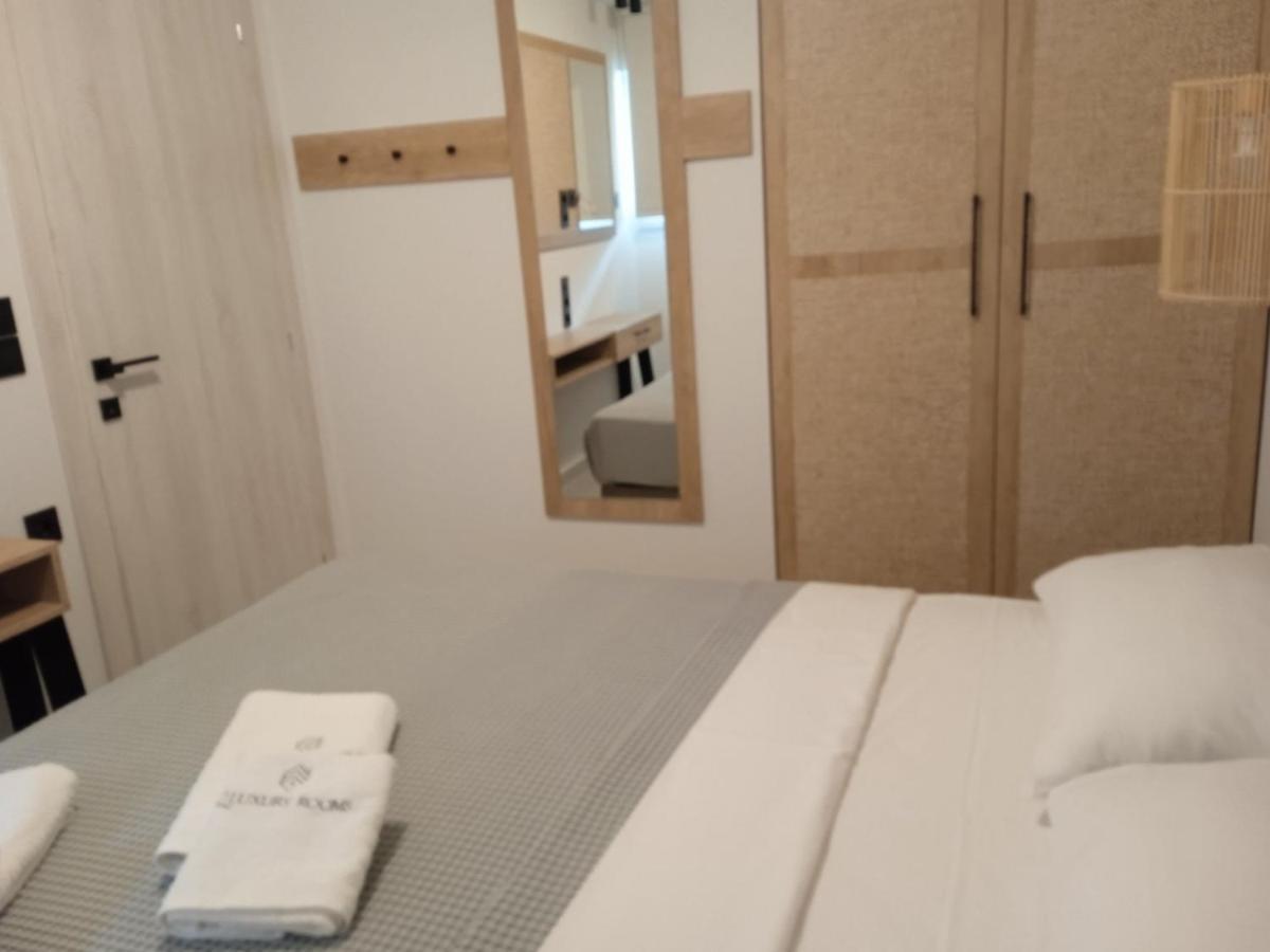 Q Luxury Rooms Paleros Esterno foto