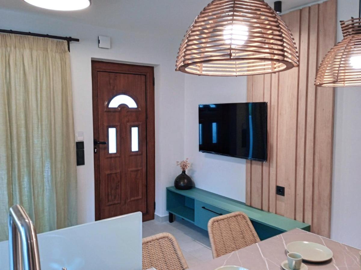 Q Luxury Rooms Paleros Esterno foto